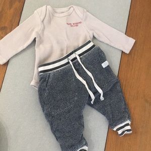 3-6 month Blue Rooster NY set